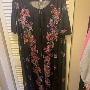 Only Necessities Black Floral nightgown